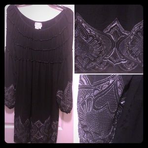 🖤🖤PRICE DROP🖤🖤 Black Dress w/Silver detail